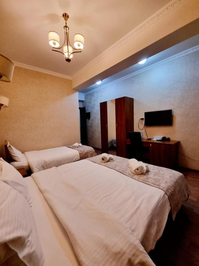 Marialuis Hotel Tbilisi Exteriör bild