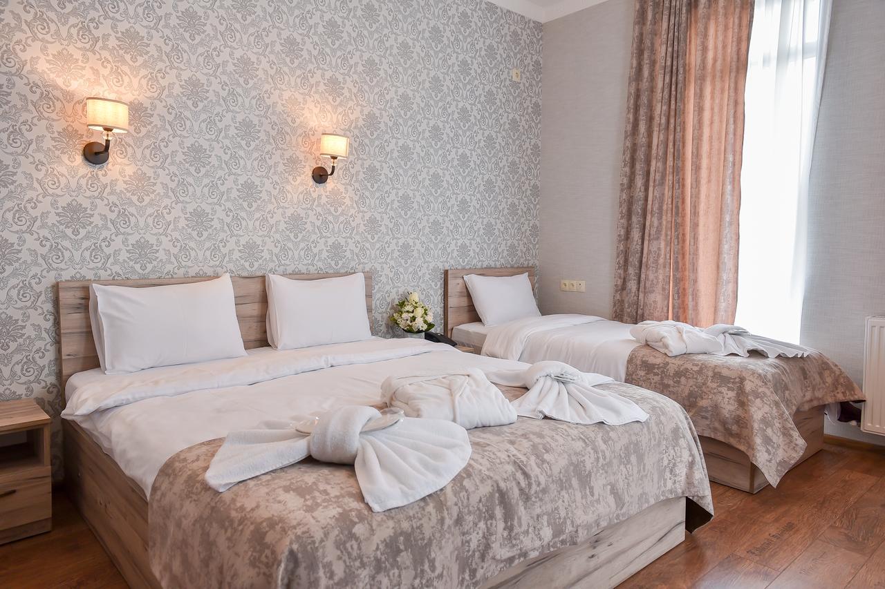 Marialuis Hotel Tbilisi Exteriör bild